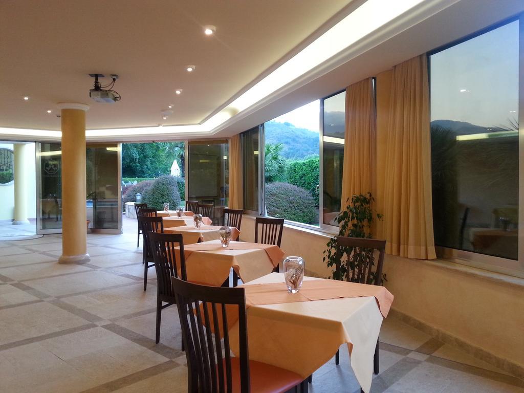 L'Isola Di Aurora Hotel Martirano Kültér fotó